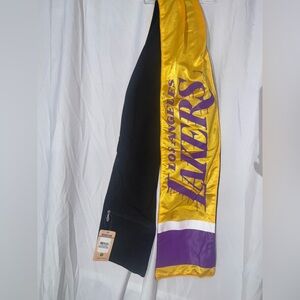 Lakers scarf with hidden zipped pocket